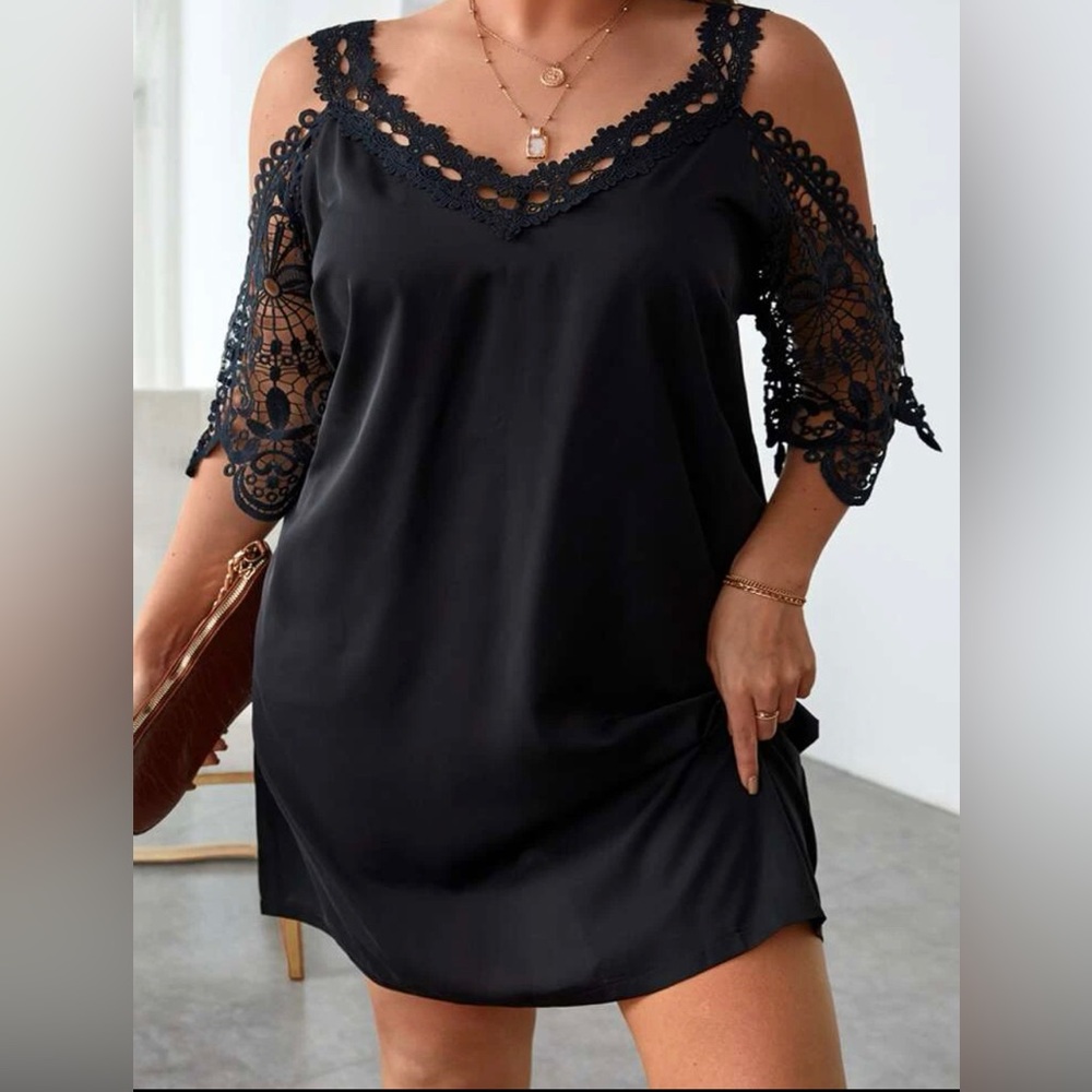 Black Off Shoulder Lace Dress Size 4X